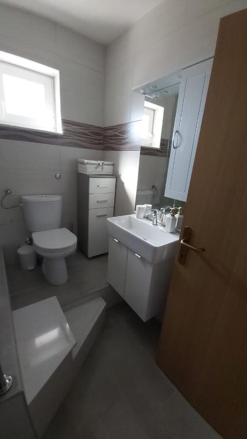 Apartament Luka Galovac  Zewnętrze zdjęcie